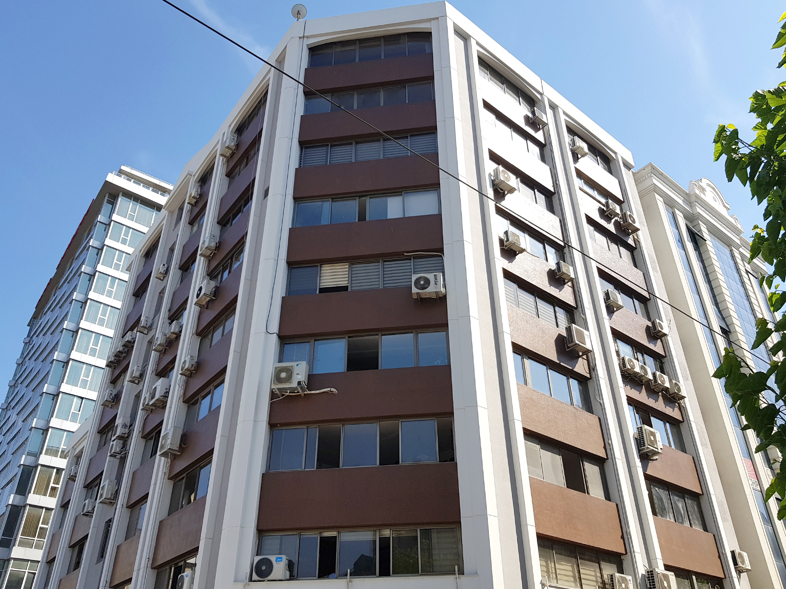Onuk Plaza İş Merkezi Satılık Bina