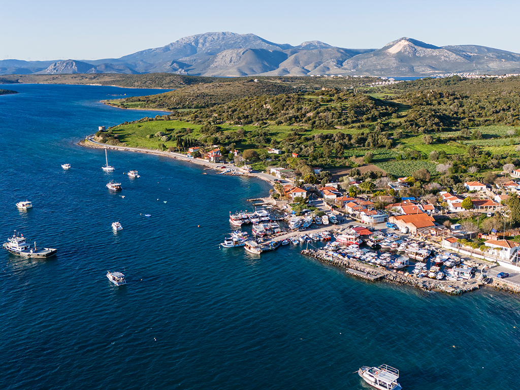 İzmir Çeşmealtı Bölge Emlak Ofisi